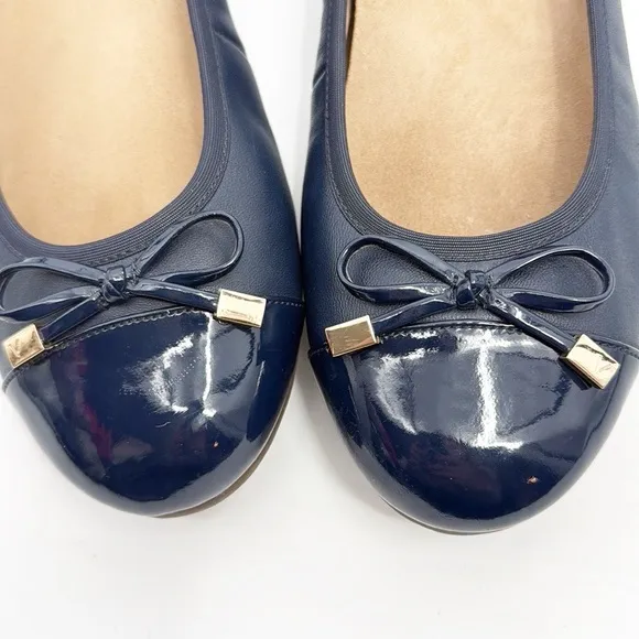 Vionic Minna Navy Blue Ballet Flats with Bow and Patent Leather Cap Toe Size 9.5