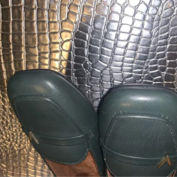 Vionic Shoes Womens Sz 7 Green Leather Loafers Comfort Hayes Slip On Flats