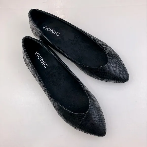 Vionic Snake Embossed Caballo Flats