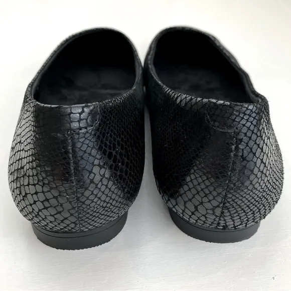 Vionic Snake Embossed Caballo Flats