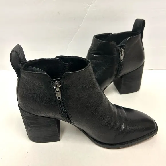 Vionic WOMENS ankle boots 7 Lyssa black leather side zip block heel square toe