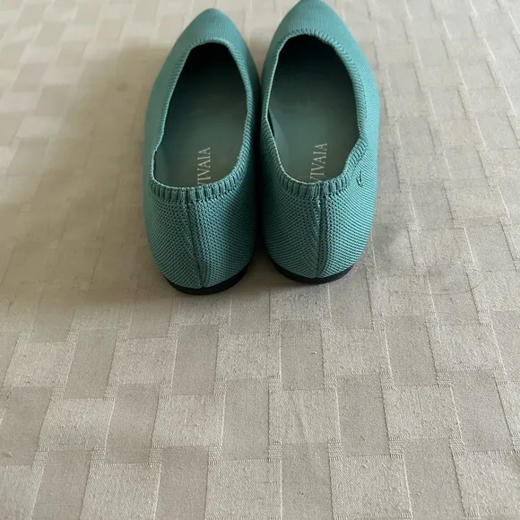 Vivaia Aria 2.0 Pointed Toe Ballet Flats