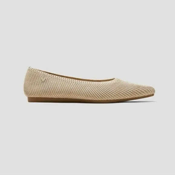 Vivaia Aria 5.0 Pointed Toe Ballet Flats In Almond Mesh - 35.5/5.5 US