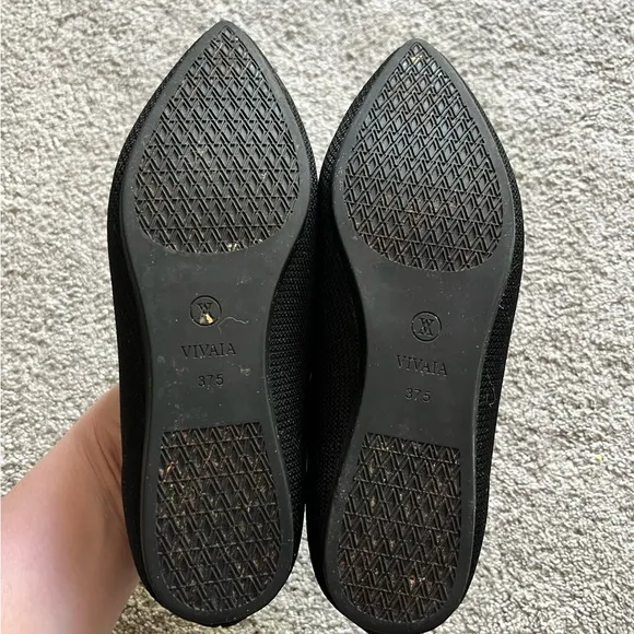 Vivaia Aria Womens Size 37.5 Solid Black Pointed-Toe Ballet Flats WORE TWICE
