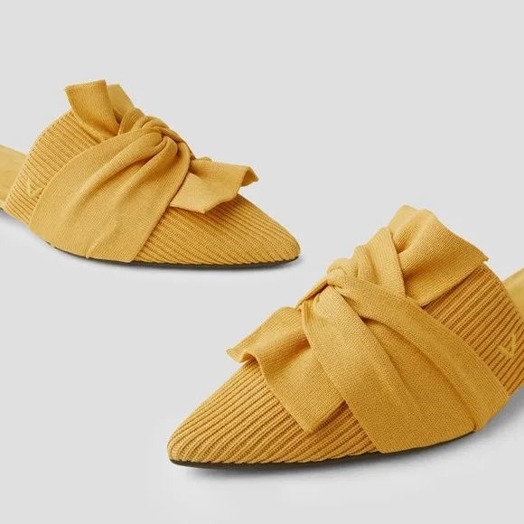VIVAIA Pointed-Toe Knot Sandals  Mustard Yellow  size EU/40 US/9