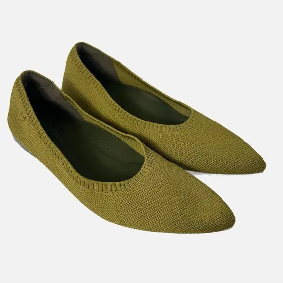 Vivaia Women’s Ballet Flats Aria 5 Pointed Toe Olive Green Recycled Material