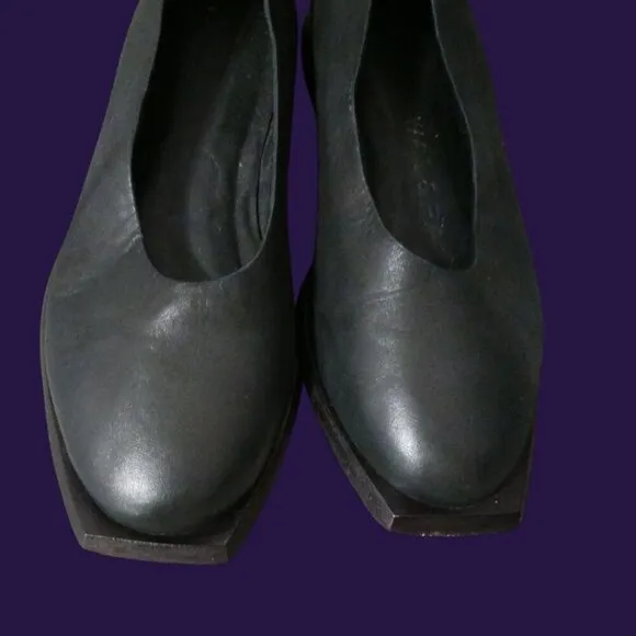Wal &amp; Pai Womens Black Leather Square Toe Flats Size 36