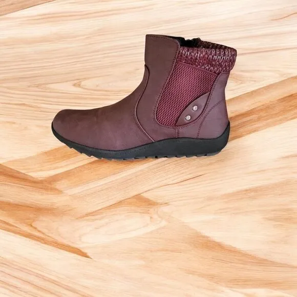Wanderlust Womens Waterproof Ankle Boots With Knit Cuff &amp; Side Zip Burgundy SZ 7