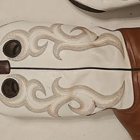 Western boots 100% leather white &amp; brown square toe sz 11 D