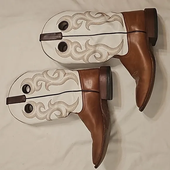 Western boots 100% leather white &amp; brown square toe sz 11 D