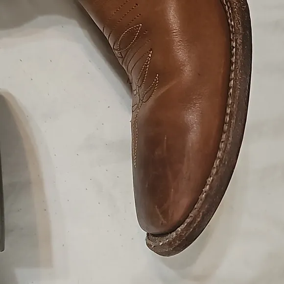 Western boots 100% leather white &amp; brown square toe sz 11 D