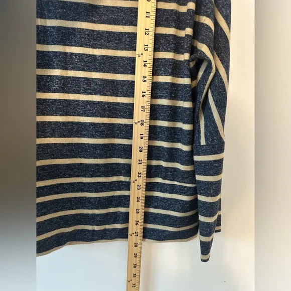 White House Black Market Long Sleeve Boat Snit Sweater SZ XL Pull On Beige/Navy