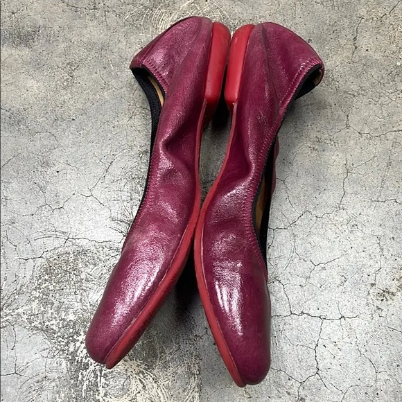Women's Burgundy Leather Flats