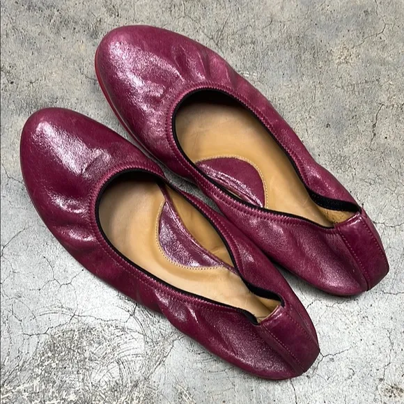 Women's Burgundy Leather Flats