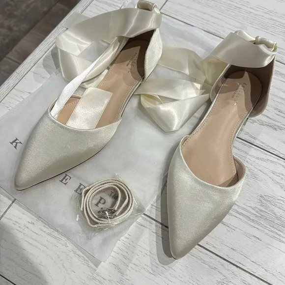 Women's Cream Satin Ballet Flats