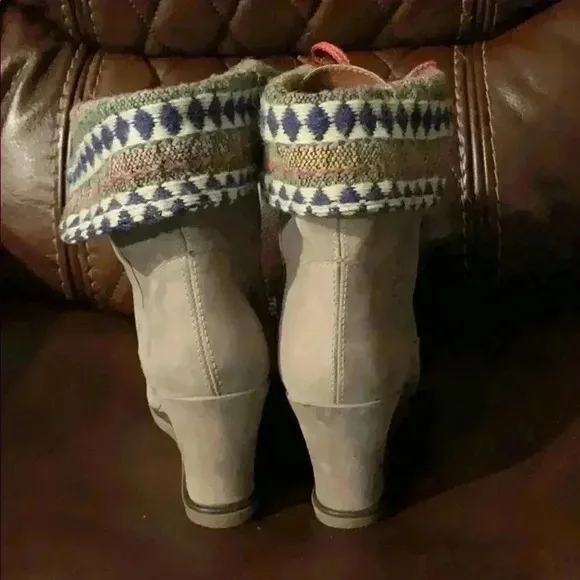 Women’s grey buckskin leather wedge boots size 8.