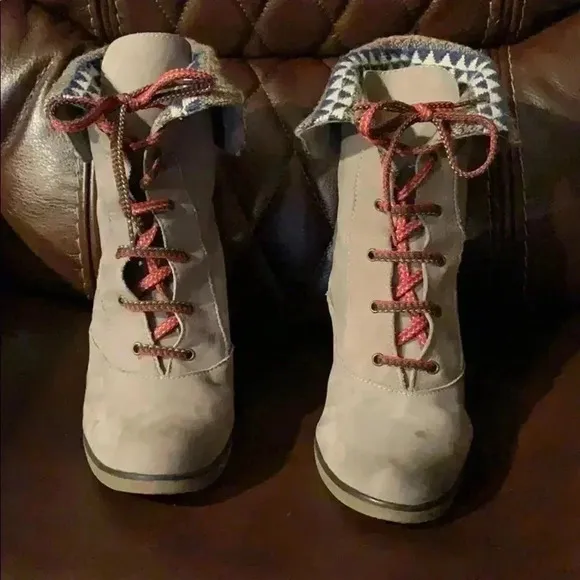 Women’s grey buckskin leather wedge boots size 8.