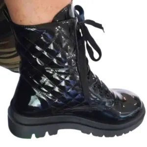 Women's quilted combat boot sz 10.5