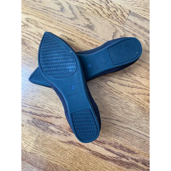 Women's Rothy's The Point Flats Size 10 Black size 10 excellent condition
