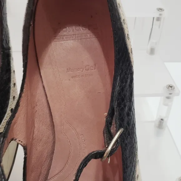 Wonders Memory Gel Platform Shoes