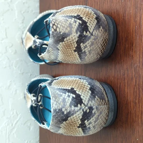 WORN ONCE Thierry Rabotin Leather Snakeskin Print Caged Flats Size EU 39 US 8.5