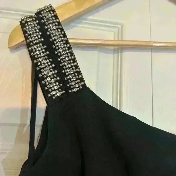 Xscape Rhinestone Strap Gown Size 6 NWT