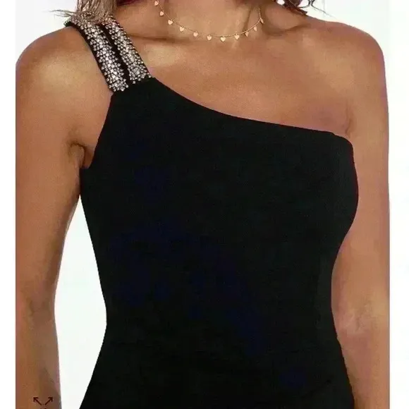 Xscape Rhinestone Strap Gown Size 6 NWT