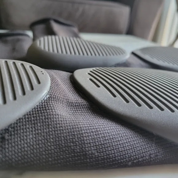 Yeezy Yzy Pods Szn 9 Black