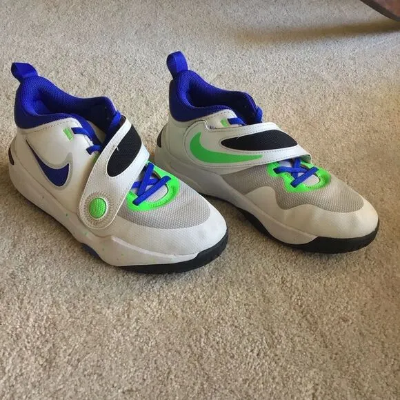Youth Nike Team Hustle D11 Low Green Strike Racer Blue 2023