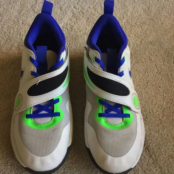Youth Nike Team Hustle D11 Low Green Strike Racer Blue 2023