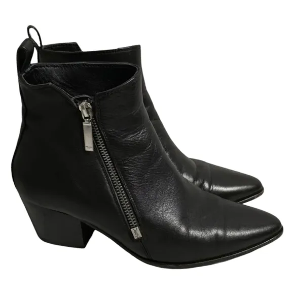 YSL Saint Laurent Black Leather Side Zip Ankle  Boots SZ 38 Made in Italy