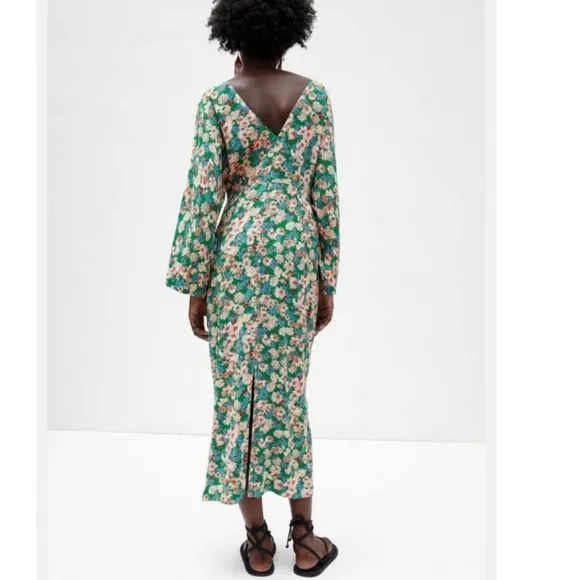 ZARA Blogger’s Favorite Green Floral Midi Dress w Kimono Sleeves - Spring Sz: S