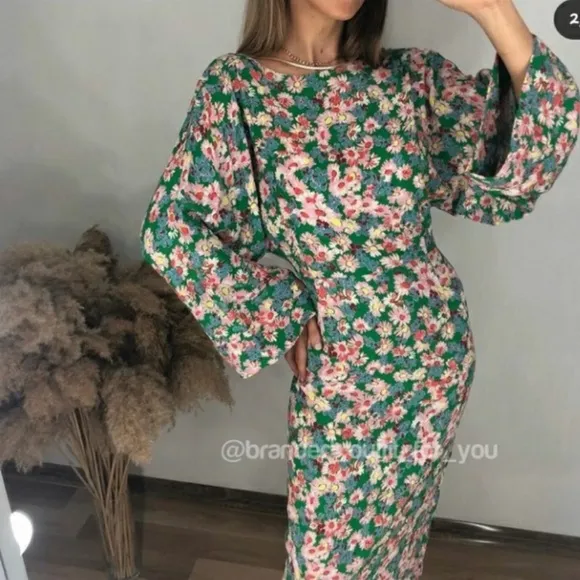 ZARA Blogger’s Favorite Green Floral Midi Dress w Kimono Sleeves - Spring Sz: S