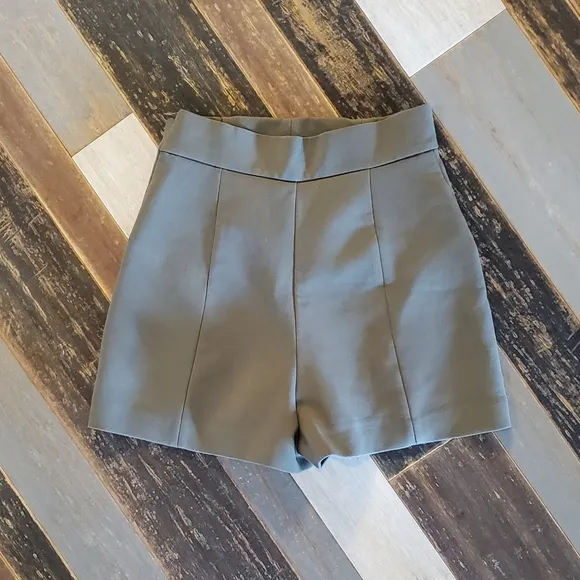 ZARA High Waisted Shorts Sz small