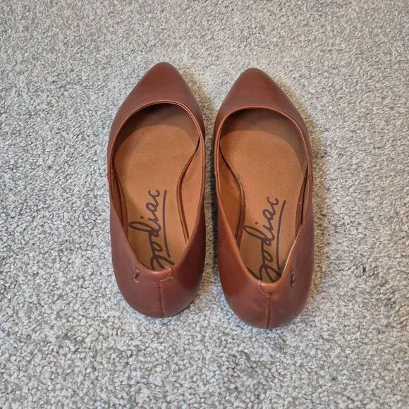 Zodiac Women's Hill Flats Brown Leather Pointed Toe Size 8
