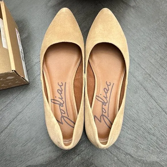 ZODIAC Women's Hill Pointed Toe Flats Women's Shoes In Sand
