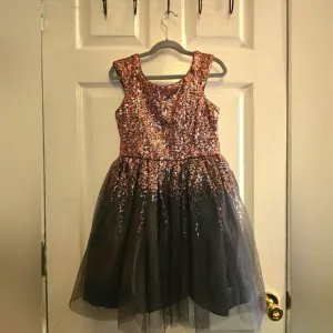 Zunie girls formal dress, size 10
